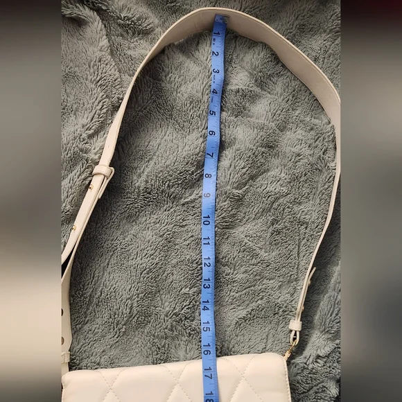 Beautiful Valentino Orlandi Quilted Crossbody!! - Picture 4 of 7